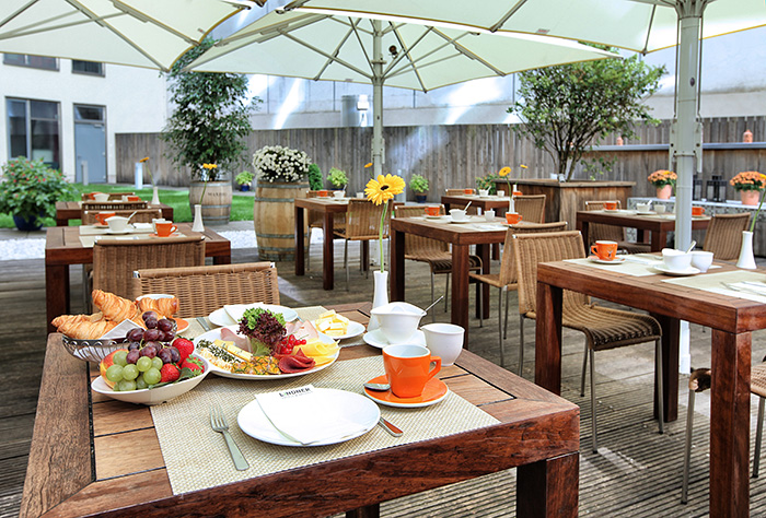 Frühstück im Lindner Hotel